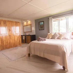 Apartment Azamat Self-catering, Pointe La Rue